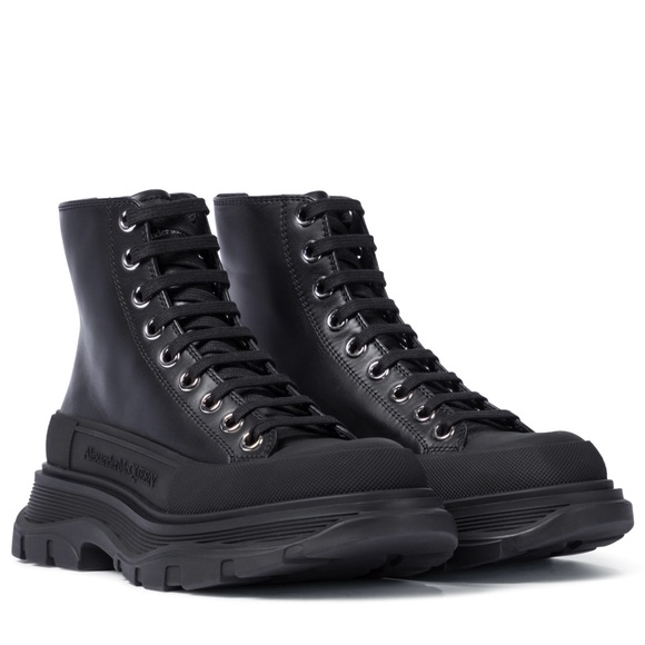 Alexander McQueen Shoes - Alexander McQueen Black Leather Tread Slick Chunky Lug Sole Boot Sneaker 38.5